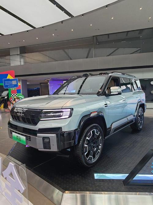 深圳136比亚迪方程豹硬派越野的爆款，英菲尼迪35周年与你共成长